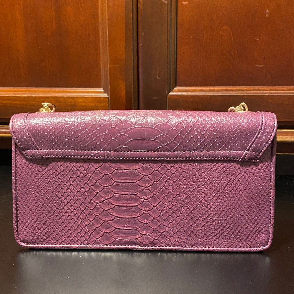 Plum Vintage Liz Claiborne Crocodile-Embossed Chain Bag - Picture 5 of 16